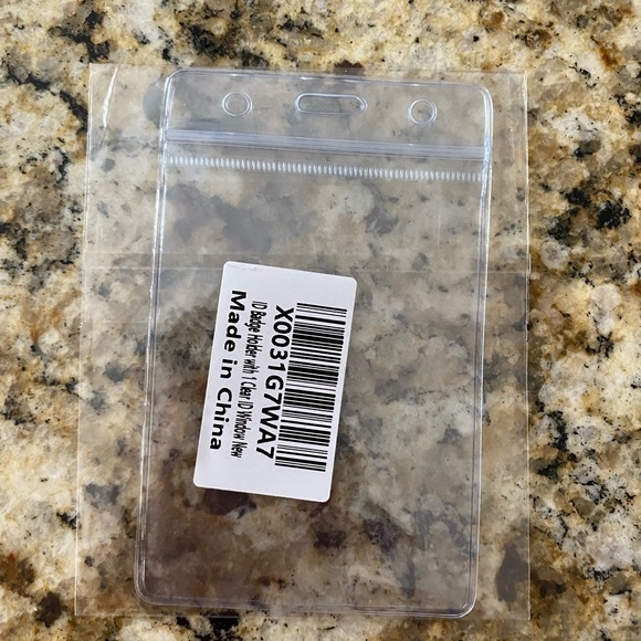 🆕 ID Badge Holder with 1 Clear ID Window - Picture 8 of 8